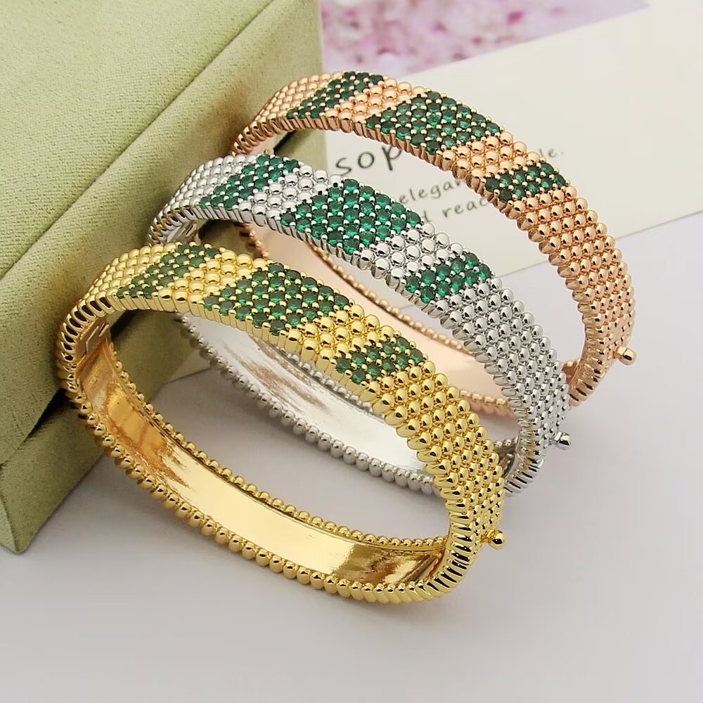 VAEM04 Bracelets for women  Bangles charm bracelet Couple Jewelry