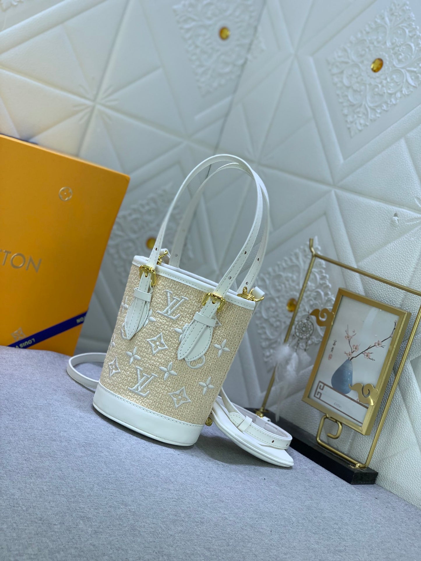 LEM167  New arrive fashion white and black color bag for woman beautiful gift to choose gift size to choose