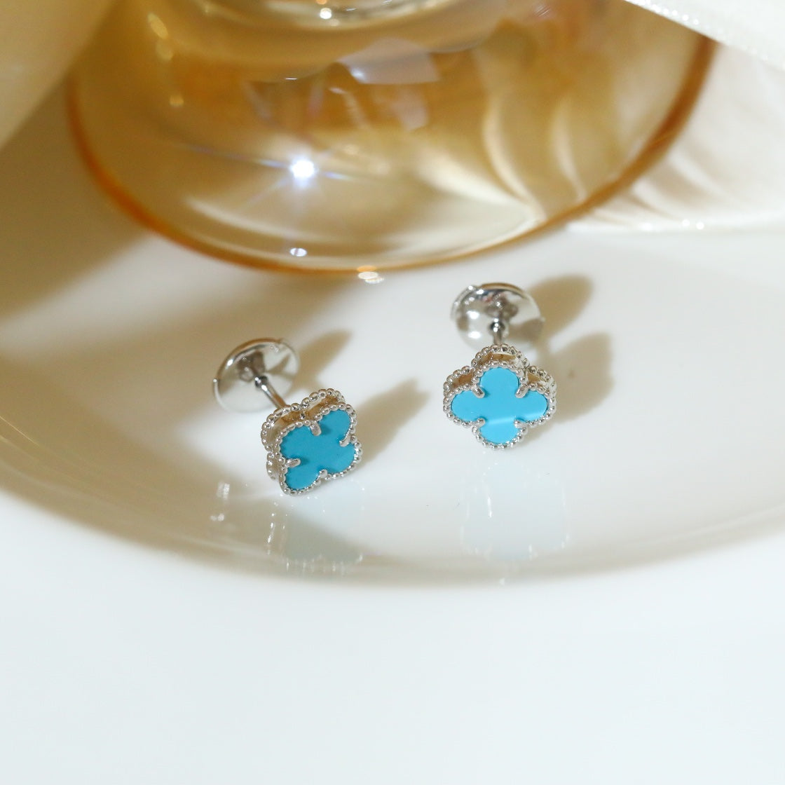 FY86   Fashion Design Stud flowerblue color Earring Charm For Women Gold  Earrings Jewelry