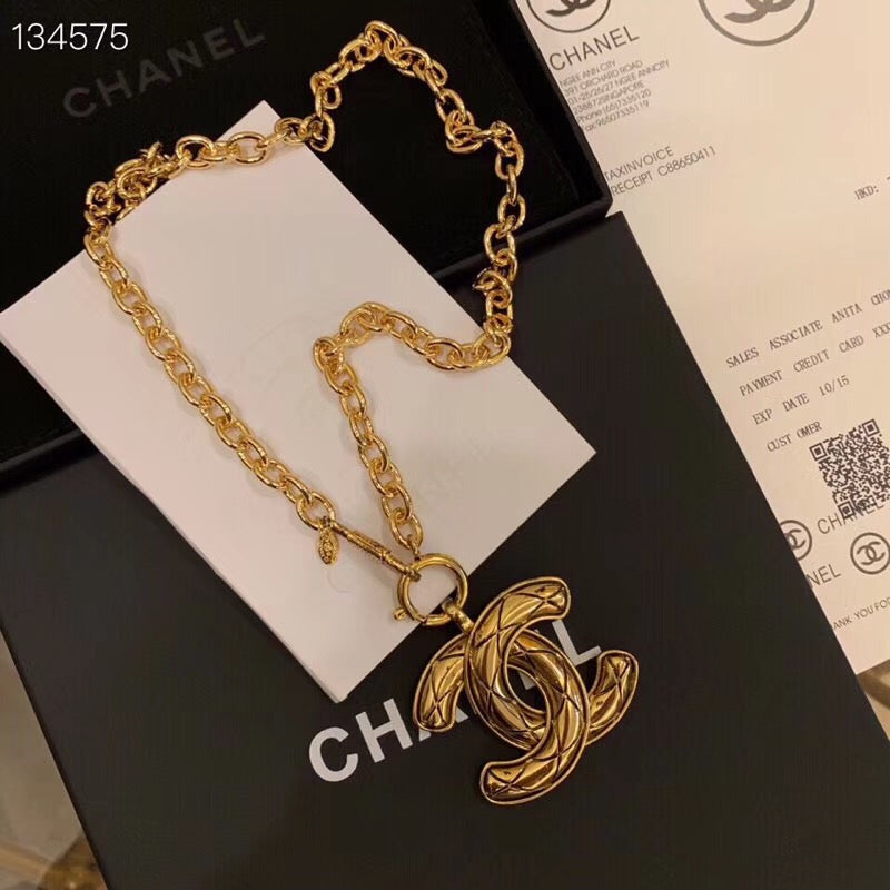 CN29 New Fashion Titanium steel with full Gold Necklace Charm for Women Couples party beautiful Necklace