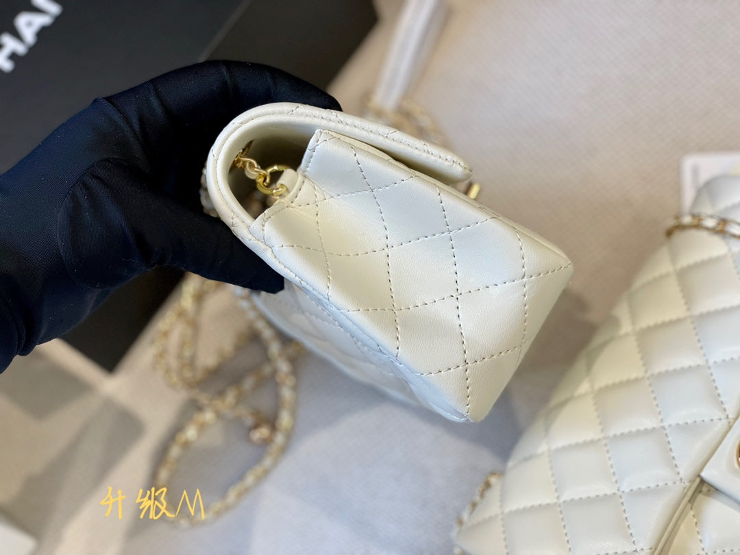 CEM56 New arrive fashion white color bag for woman beautiful gift to choose gift size to choose 2size