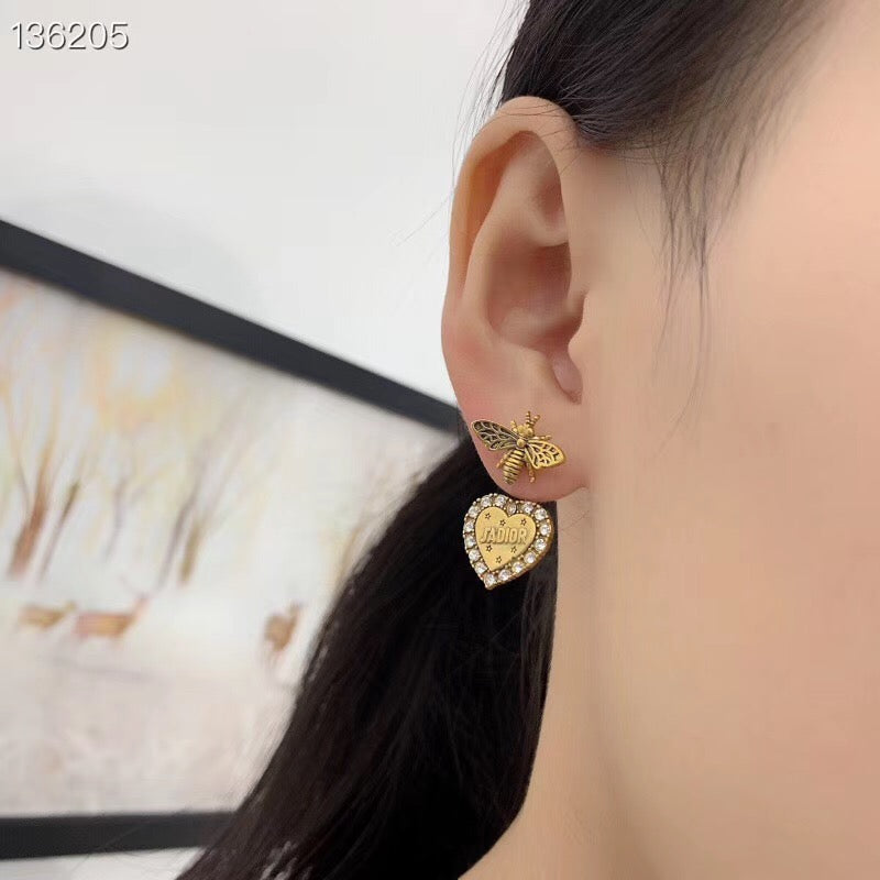 DR-24  Fashion  Brand Stainless Steel Peach heart Jewelry Design Stud Earring For Women Gold Earrings