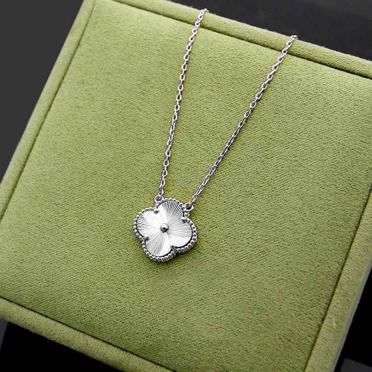 FY51 New Fashion Titanium steel silver and gold color Necklace for Women Charm flower Necklace Couples box gift