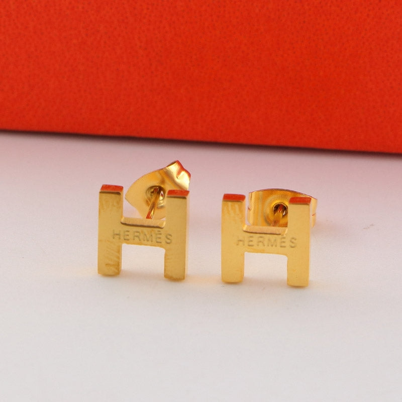 HB018 Titanium steel Hot sale new arrive fashion earring for woman jewelry gift to choose