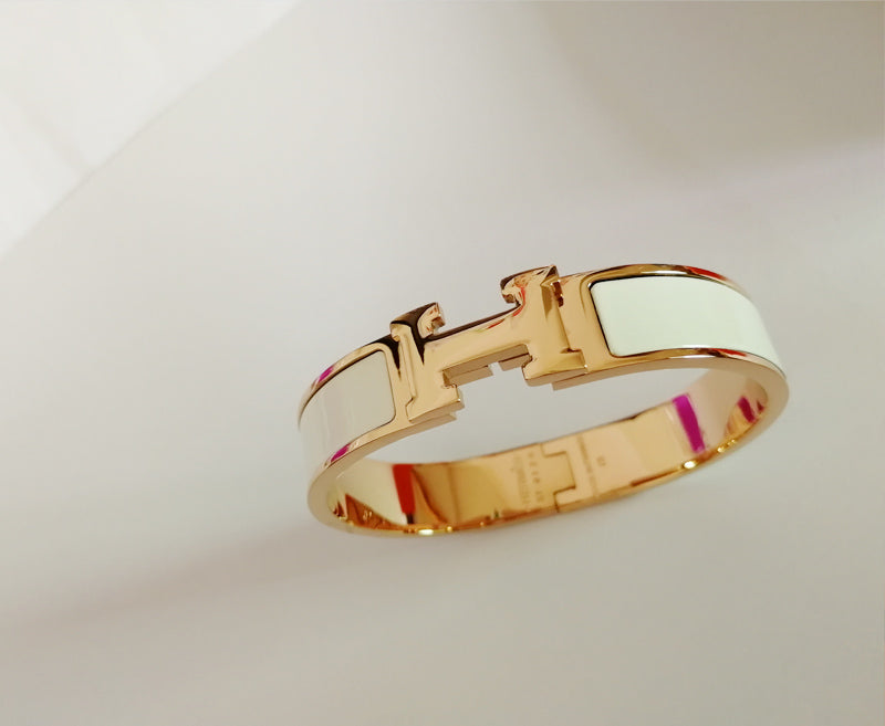 B13 Hot sale new arrive fashion bracelet&bangle for woman jewelry gift to choose with dust bag