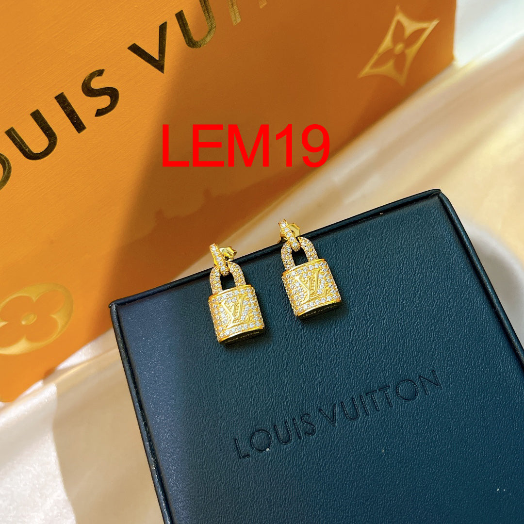 LEM19 New arrive fashion gold color earrings for woman beautiful gift to choose