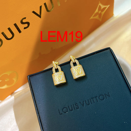 LEM19 New arrive fashion gold color earrings for woman beautiful gift to choose