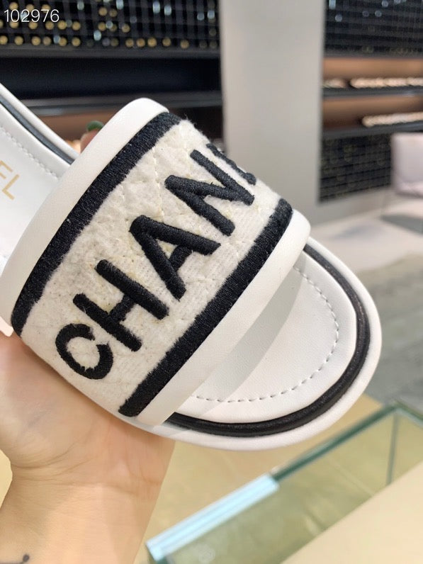 CS335 Hot sale fashion  brand  for woman with packaging white color