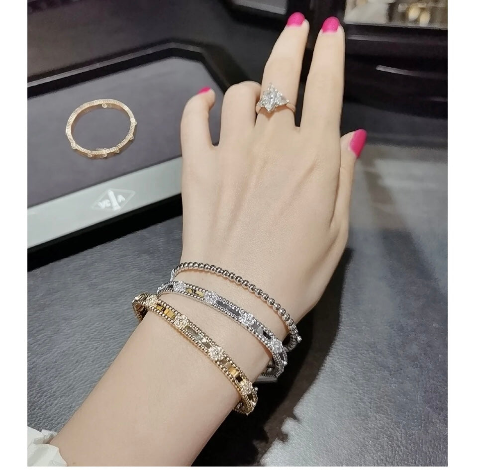 FY79 New arrive fashion gold color bangle for woman beautiful jewelry to choose gift