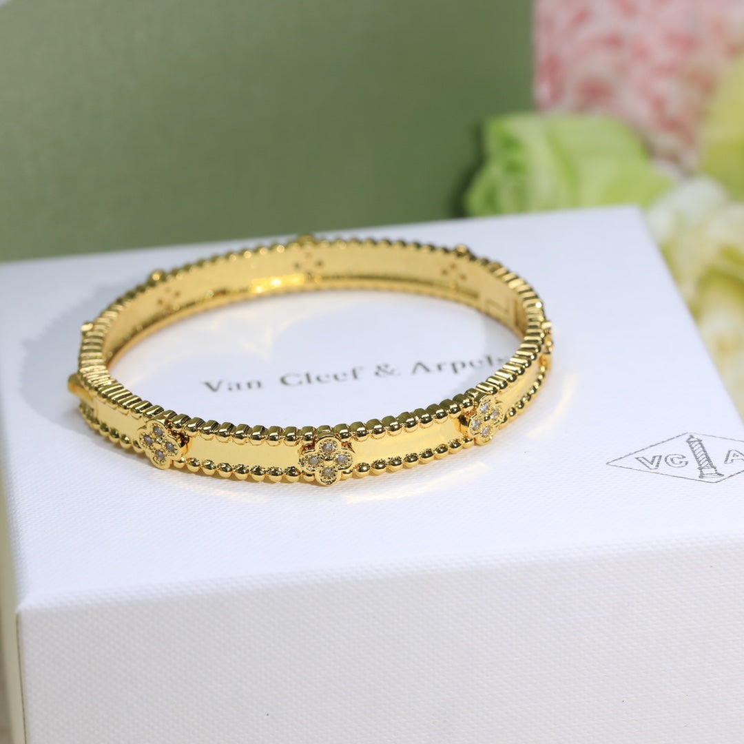 FY79 New arrive fashion gold color bangle for woman beautiful jewelry to choose gift