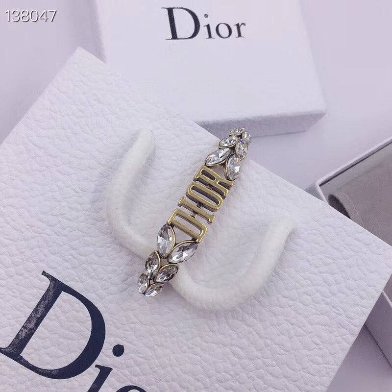 DR-34 New Fashion Brand Stainless Steel Jewelry Design Letter Crystal Stud Brooch For Women Gold