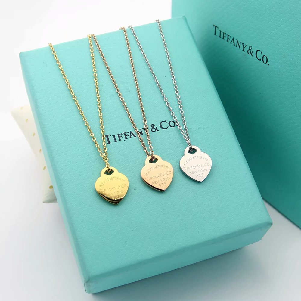 TN18 New Fashion Titanium steel Heart Necklace for Women gift Couples Cubic Zirconia Wedding Necklace