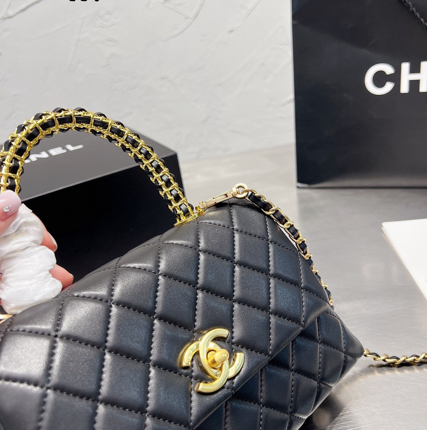 CEM04 New arrive fashion black color bag for woman beautiful gift to choose gift 25*19cm