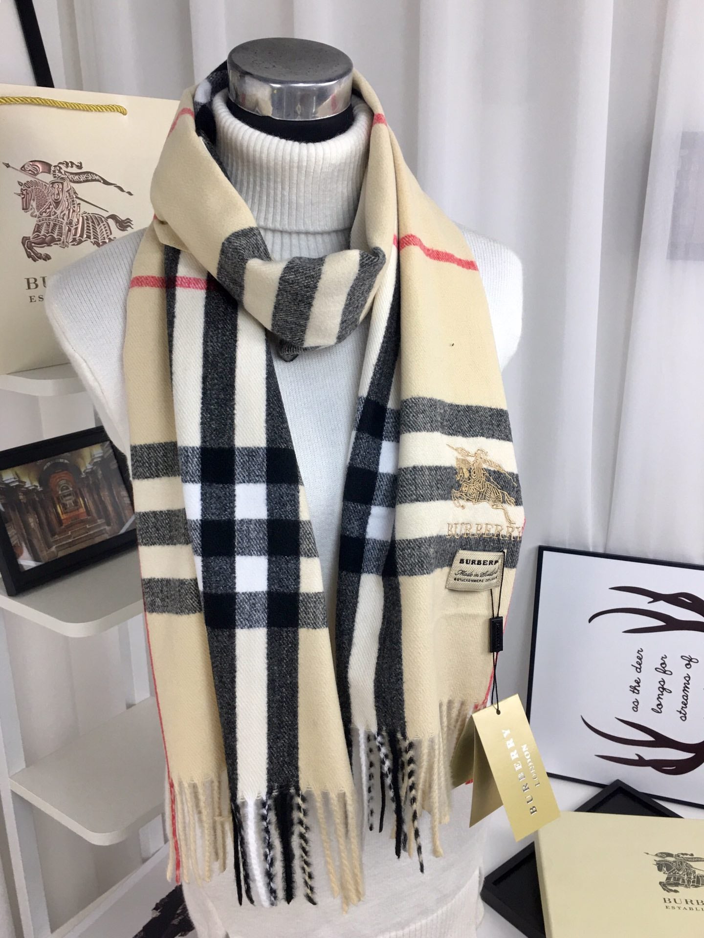 BUEM04 new arrive  Hot sale fashion pearl scarf  for woman gift  30*180cm