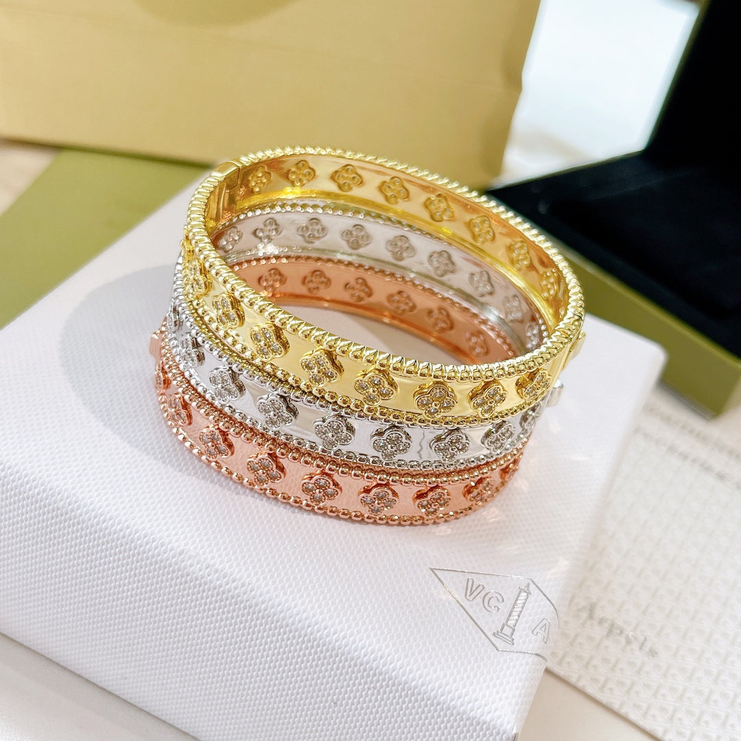 FY66  New arrive fashion gold color bangle for woman beautiful jewelry to choose gift