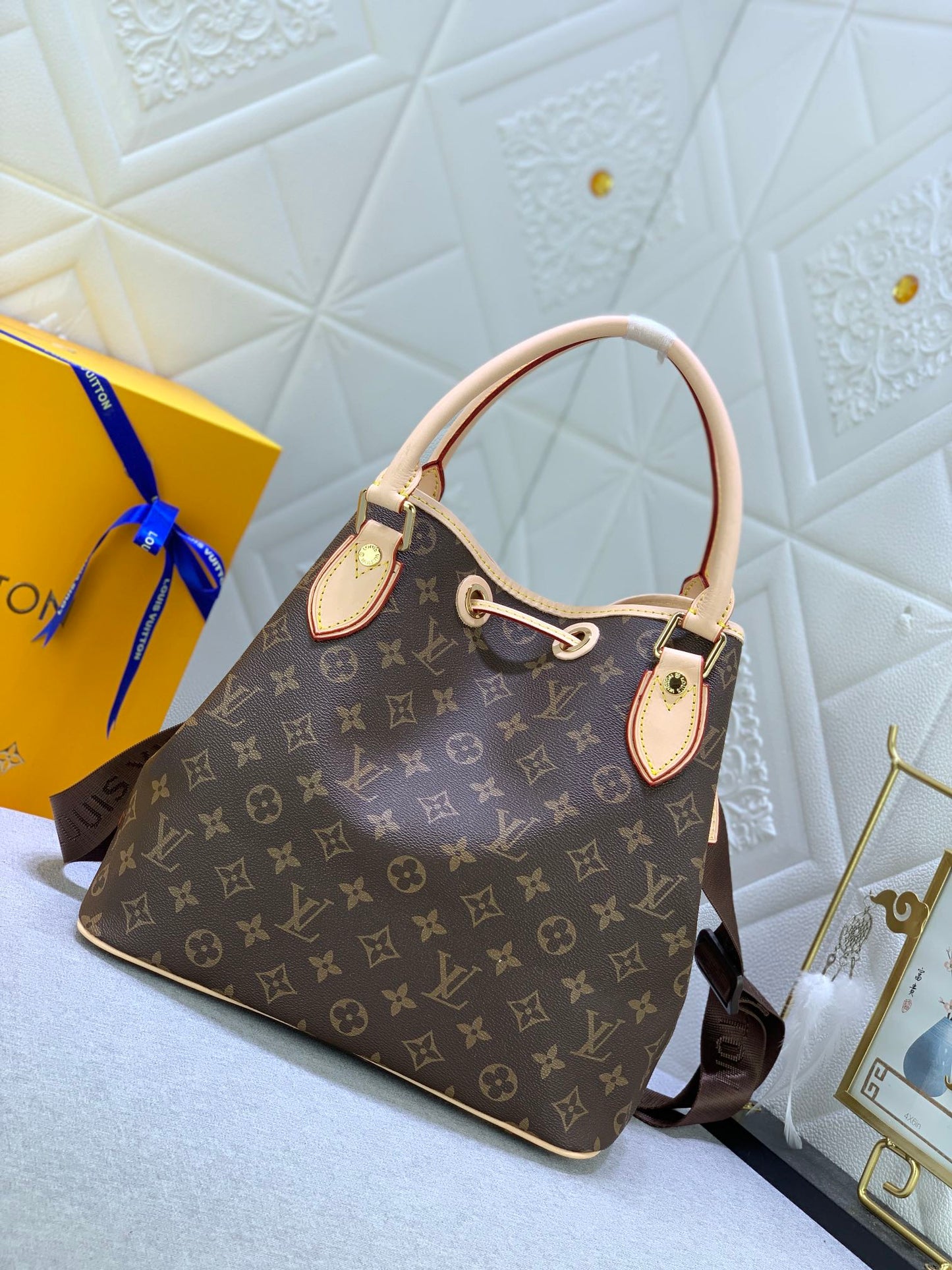 LEM58 new arrive  29x28x19cm Hot sale color fashion beautiful  bag for woman gift  to choose