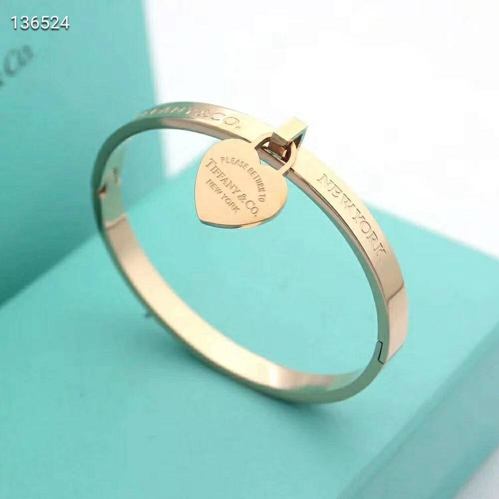 TB46 Hot sale fashion bracelet&bangle for woman Peach heart Bracelet jewelry for woman gift