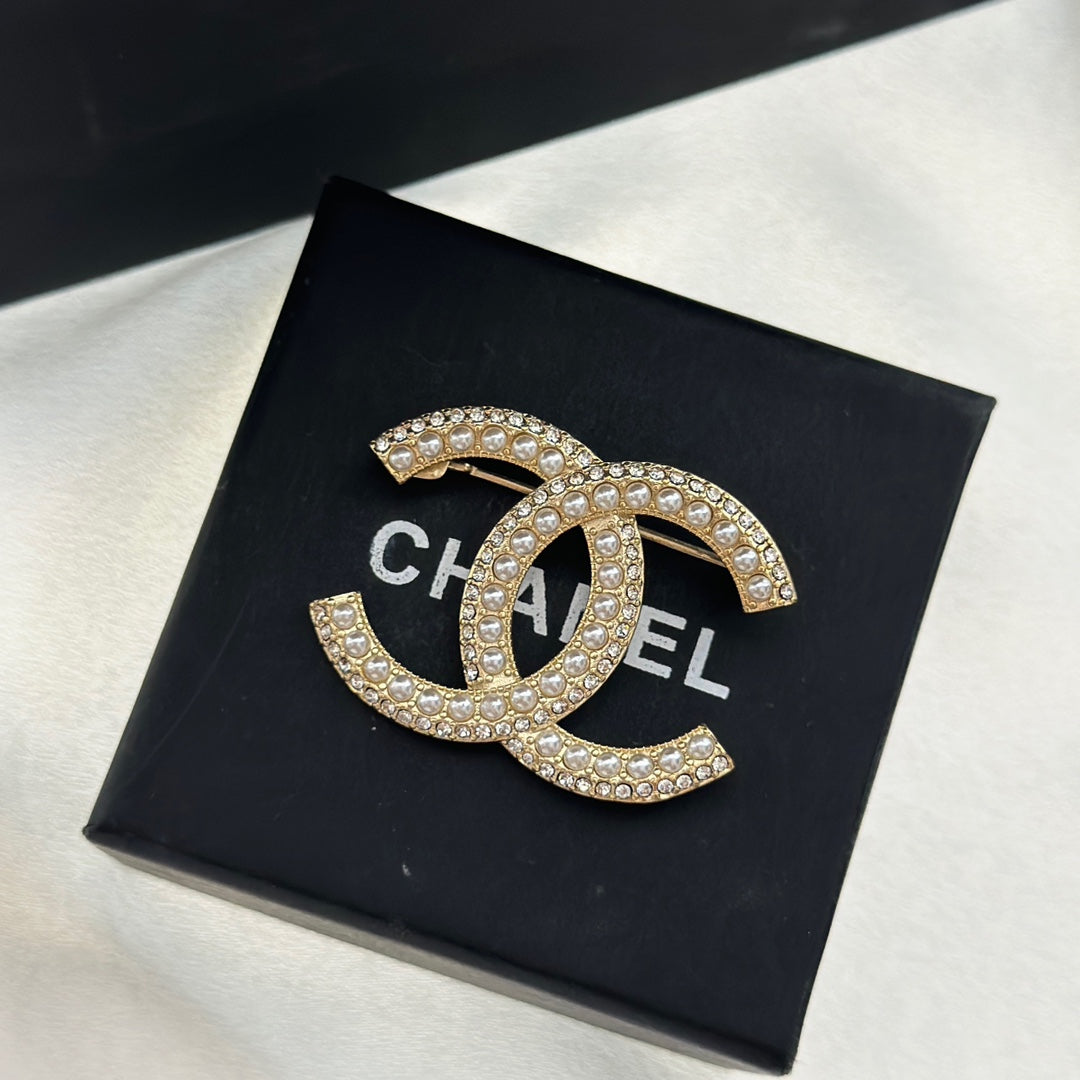 CEM50 Hot sale fashion brooch for woman size jewelry for woman gift