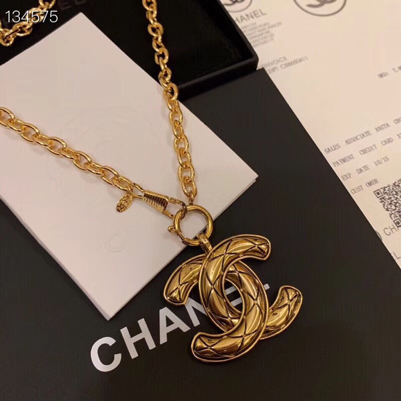 CN29 New Fashion Titanium steel with full Gold Necklace Charm for Women Couples party beautiful Necklace