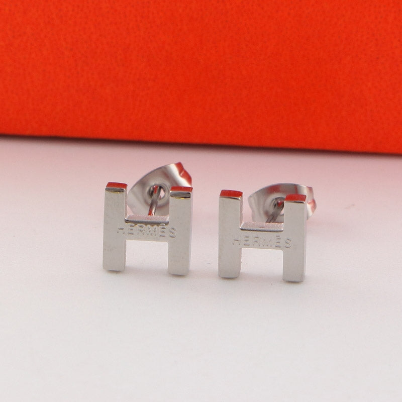 HB018 Titanium steel Hot sale new arrive fashion earring for woman jewelry gift to choose