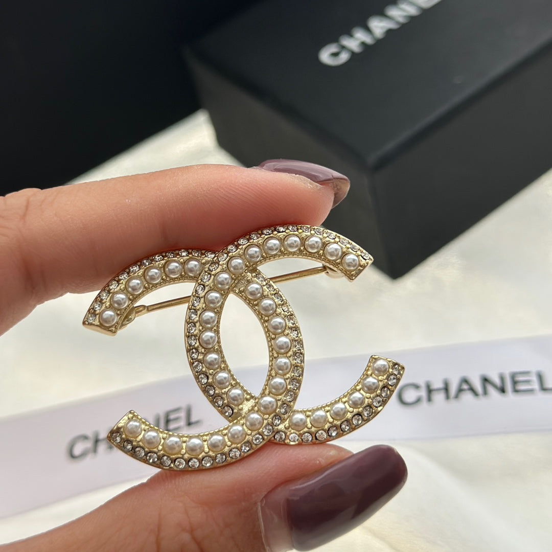 CEM50 Hot sale fashion brooch for woman size jewelry for woman gift