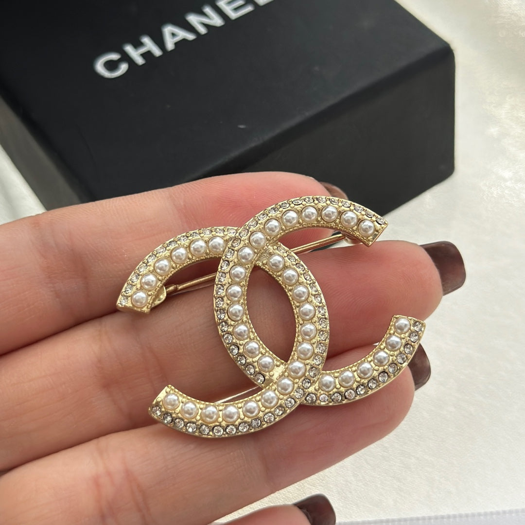 CEM50 Hot sale fashion brooch for woman size jewelry for woman gift