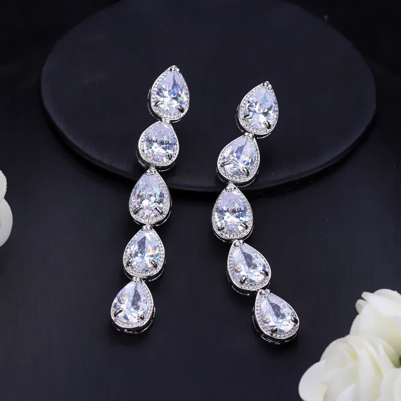 DEM87 Simple Fashion Earrings Long Water Earrings for woman Luxury Super Glitter Crystal Beautiful Earrings For Women Jewelry