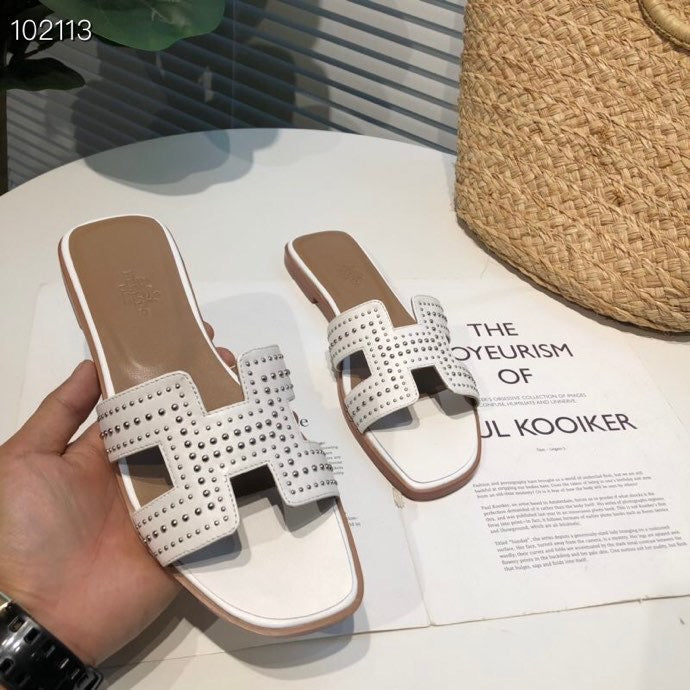 HS35 Hot sale fashion  for woman with packaging white color