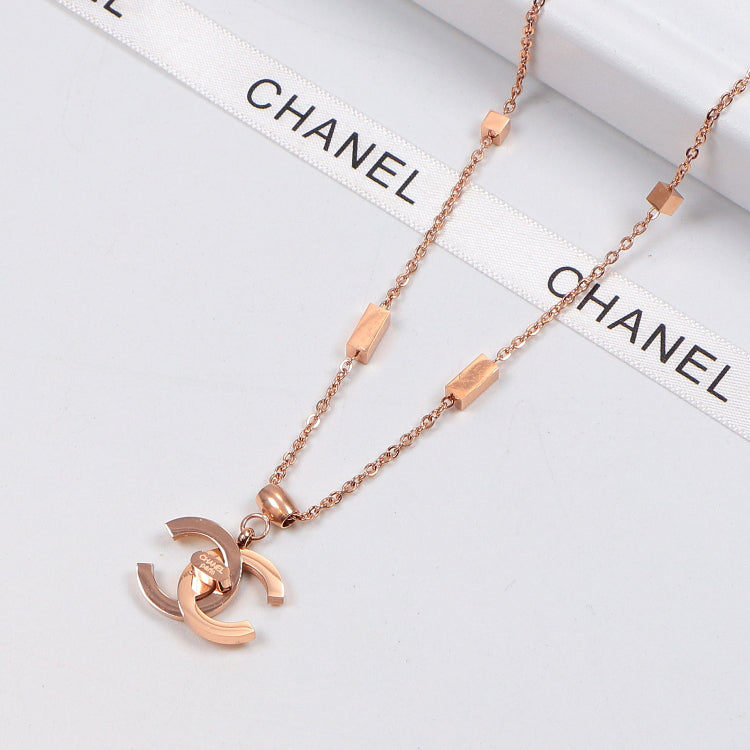 NE109  Fashion Brand Titanium Steel Jewelry Design Letter Necklace beautiful For Women  Necklace gift