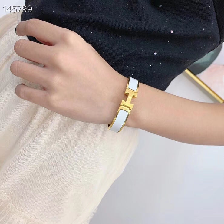 B13 Hot sale new arrive fashion bracelet&bangle for woman jewelry gift to choose with dust bag about 17cm perimeter