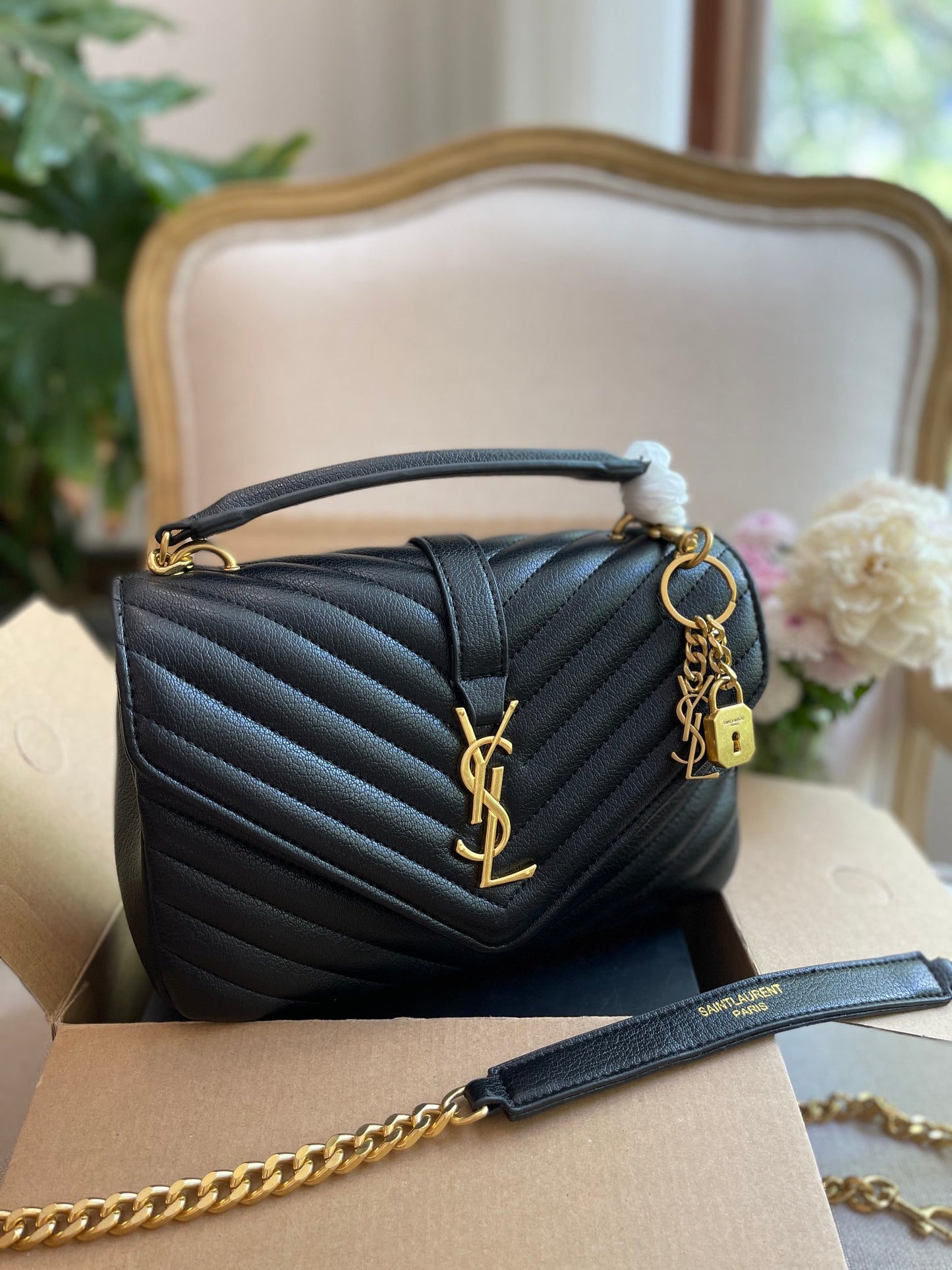 LY88 New arrive fashion black color bag for woman beautiful gift to choose gift 24cm