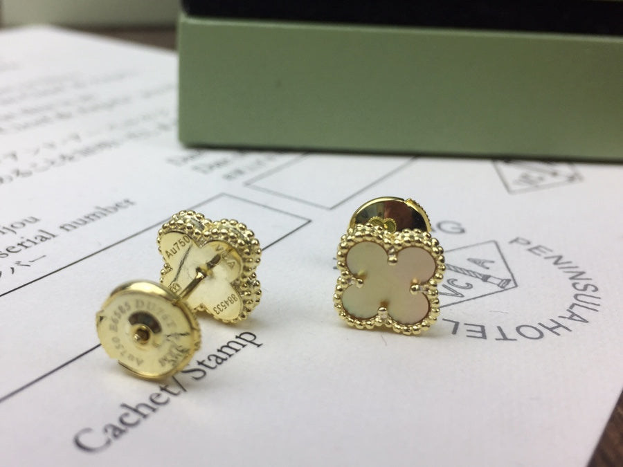 FY77 New arrive Fashion Design white 3 color Stud Earring Charm For Women Gold  Earrings Jewelry