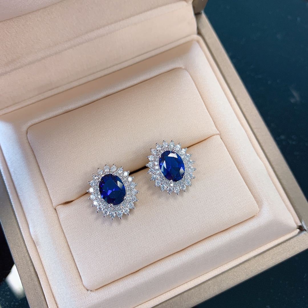 HEM20 S925 Whole Body Silver Jewelry Set Classic Imitation Tanzanite Sapphire Ring Stud Earrings Pendant Three-piece Set