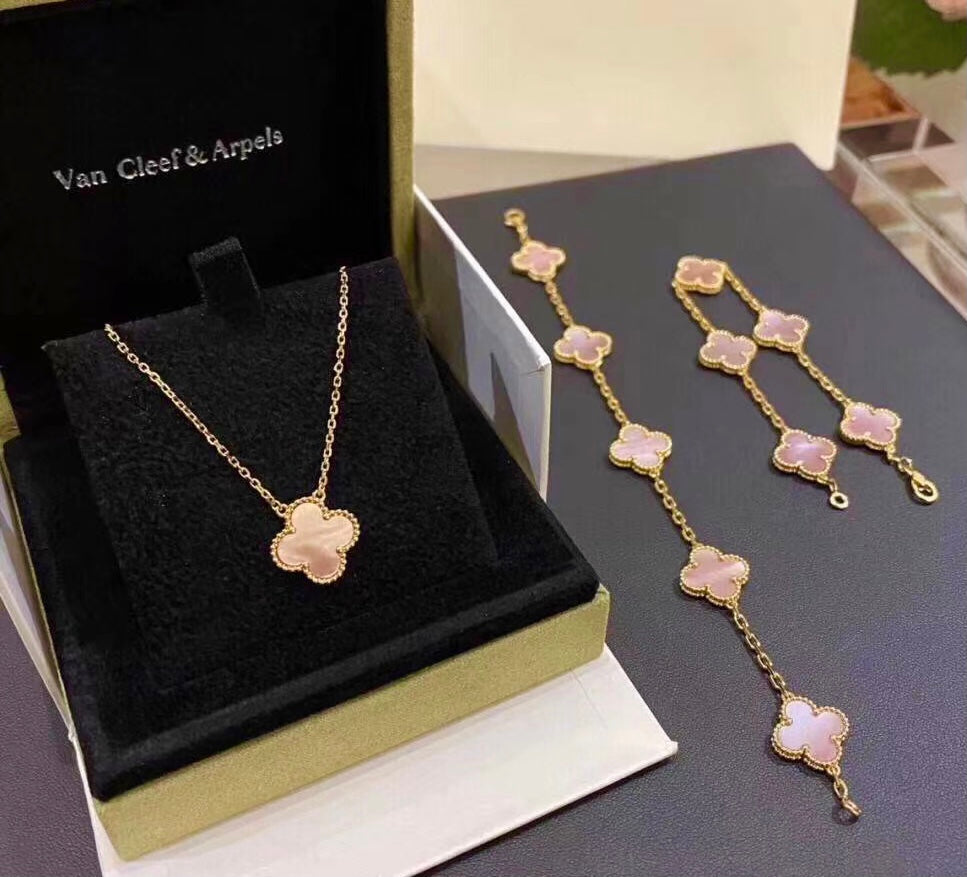 FY68 New arrive Fashion Design necklace Charm For Women Gold  Earrings Jewelry