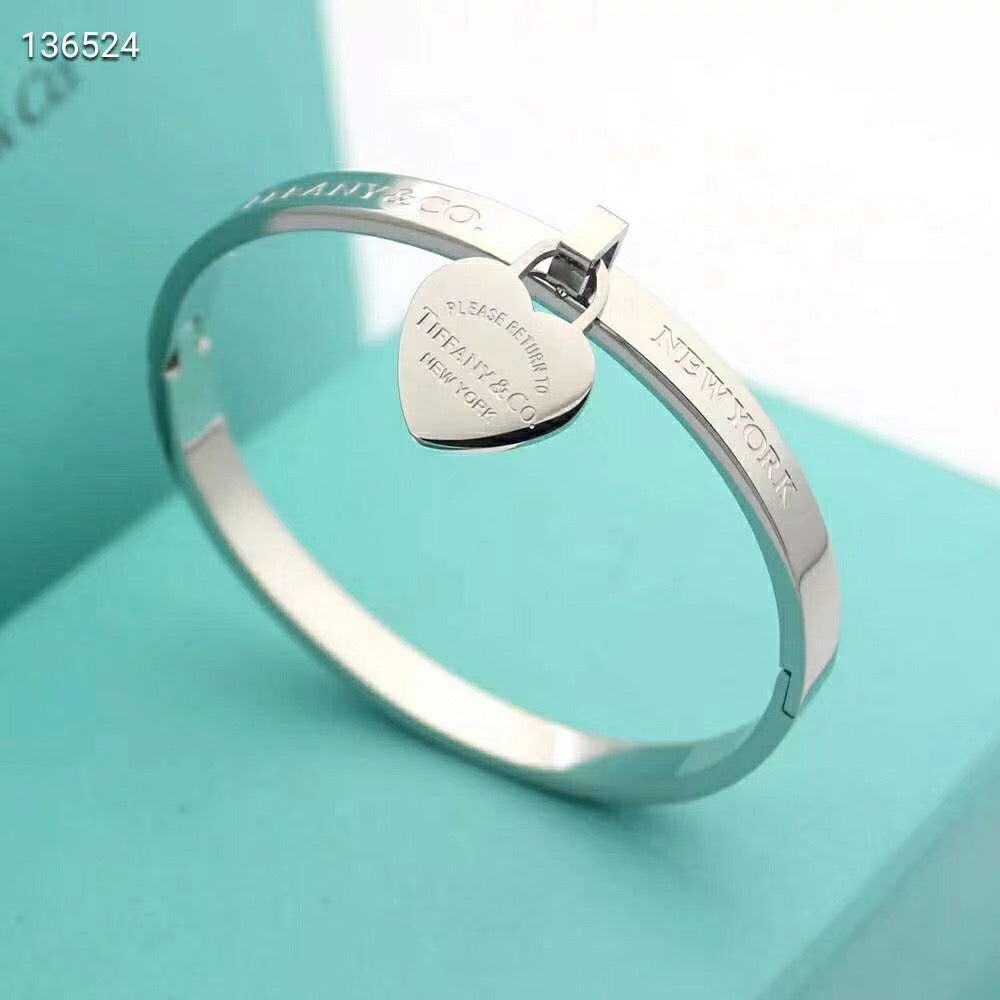 TB46 Hot sale fashion bracelet&bangle for woman Peach heart Bracelet jewelry for woman gift