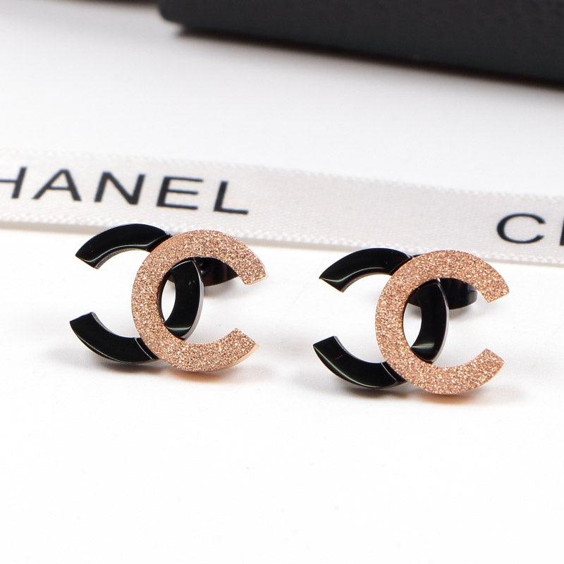 CN98 Titanium steel Hot sale fashion rose gold color earring for woman size jewelry for woman gift