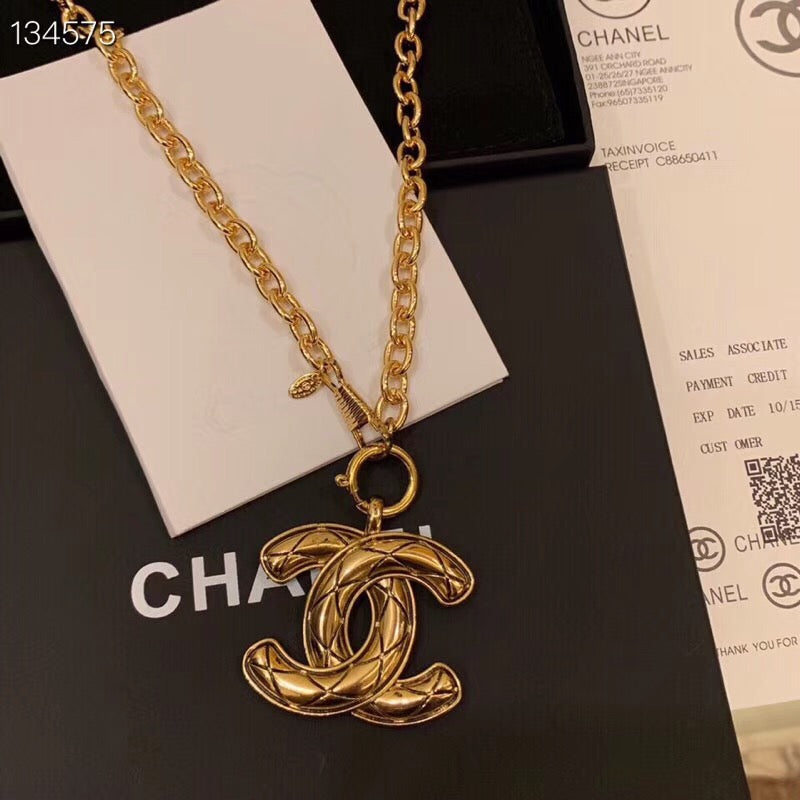 CN29 New Fashion Titanium steel with full Gold Necklace Charm for Women Couples party beautiful Necklace