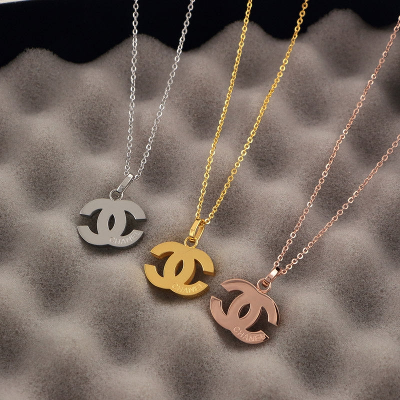 CN01 new Fashion Famous Brand Titanium Steel Jewelry Design Letter Necklace beautiful For Women Love Necklace