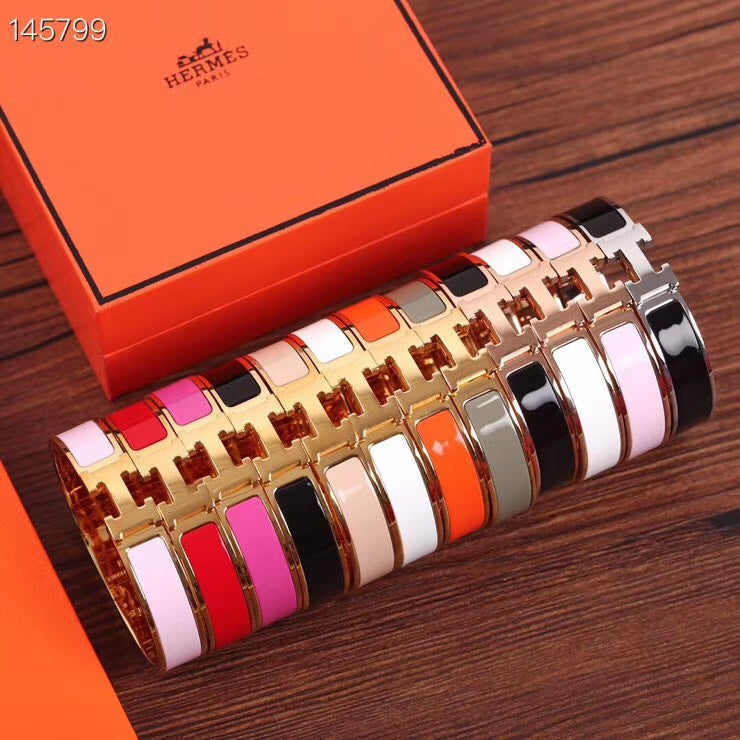 B13 Hot sale new arrive fashion bracelet&bangle for woman jewelry gift to choose with dust bag about 17cm perimeter