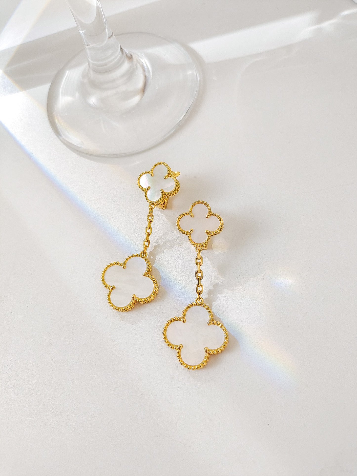 FY80  New arrive Fashion Design white color Stud Earring Charm For Women Gold  Earrings Jewelry