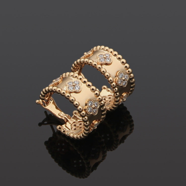 FY304 Fashion  Stainless Steel Gold White Design Stud Earring Charm For Women Gold  Earrings Jewelry