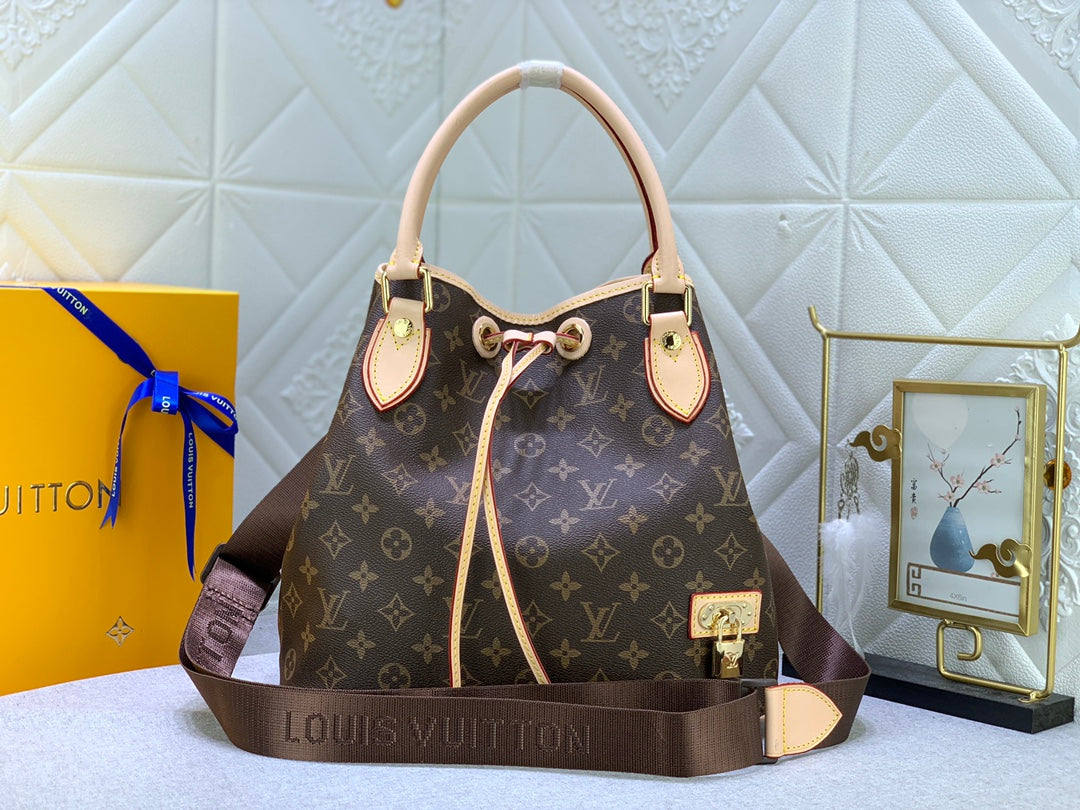 LEM58 new arrive  29x28x19cm Hot sale color fashion beautiful  bag for woman gift  to choose