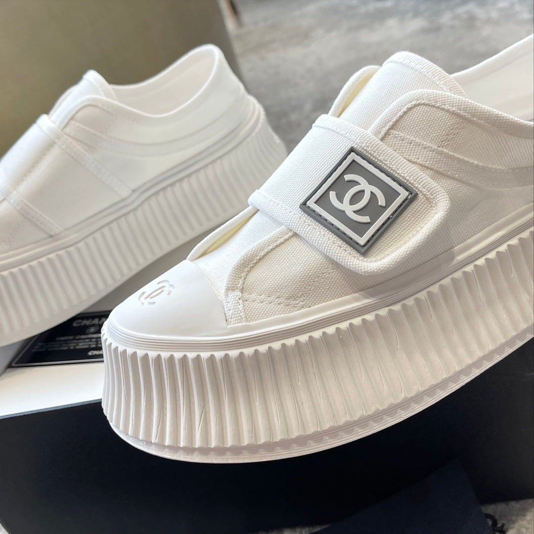 CEM60  New arrive fashion white color shose for woman beautiful gift to choose