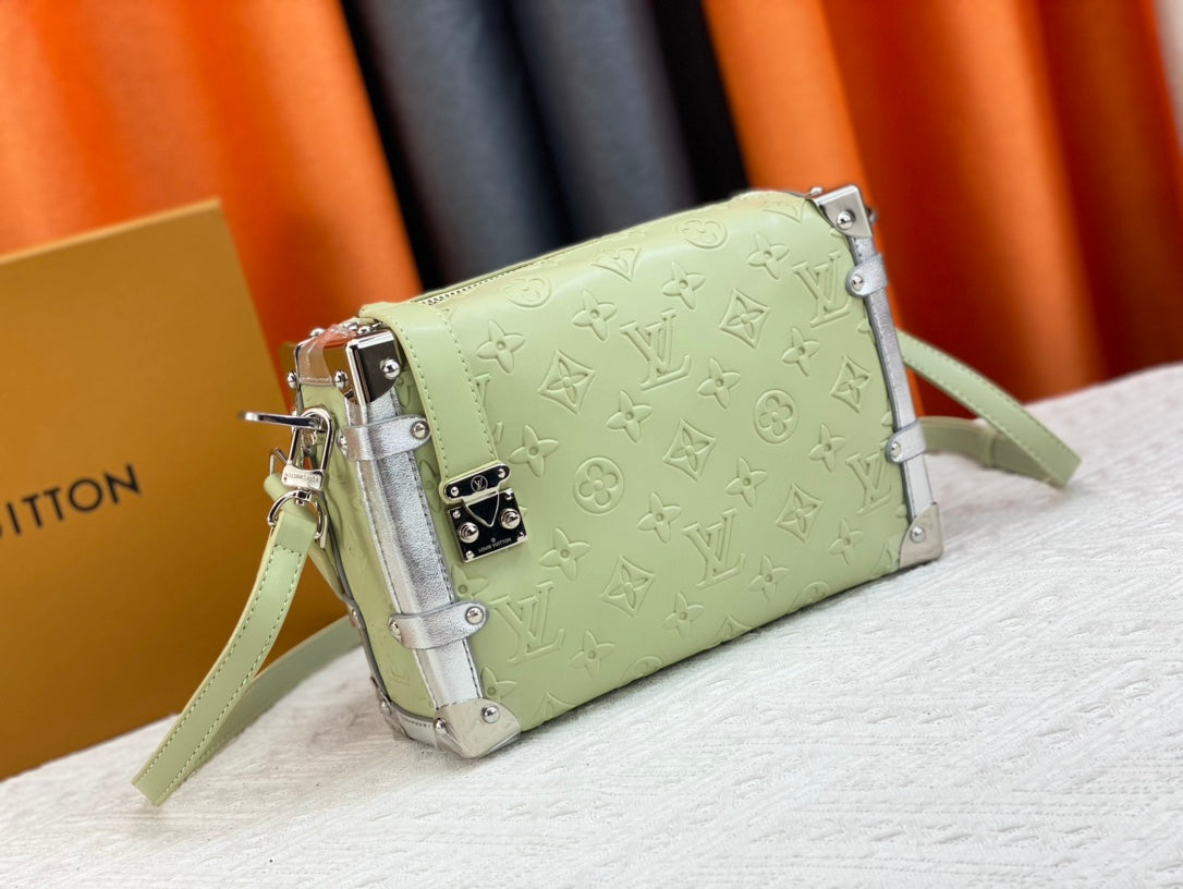 LEM108 New arrive fashion cyan color bag for woman beautiful gift to choose gift size to choose 21×14×6cm